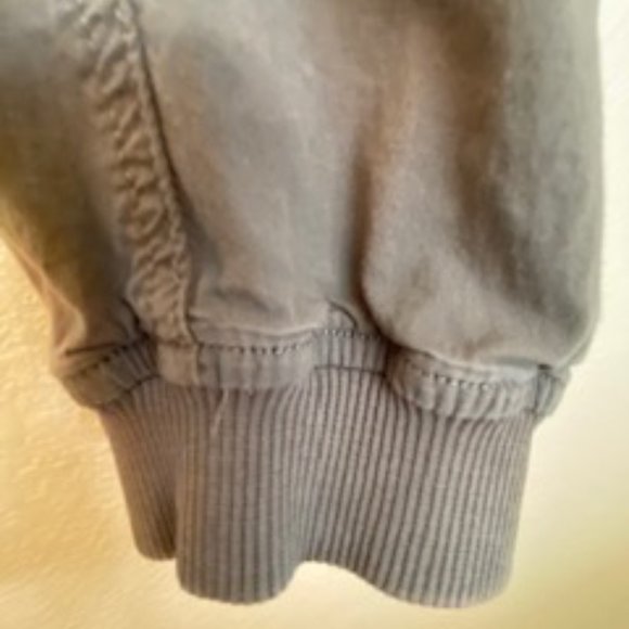 Aventura Relaxed Fit Grayish Green Cotton Pants - Size M - Picture 5 of 15